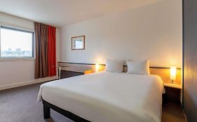 Ibis Paris Pantin Eglise